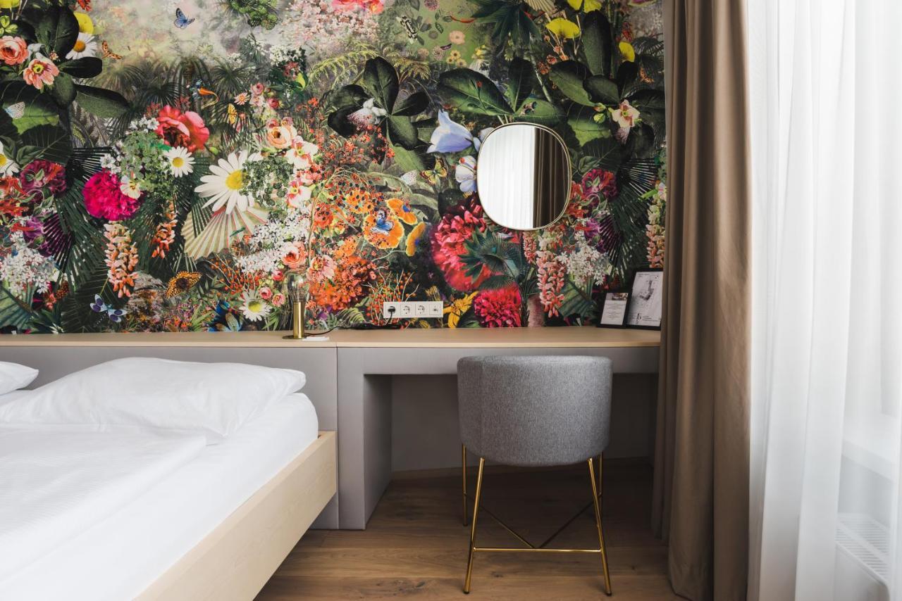 Altstadthotel Weisse Taube Salzburg Buitenkant foto