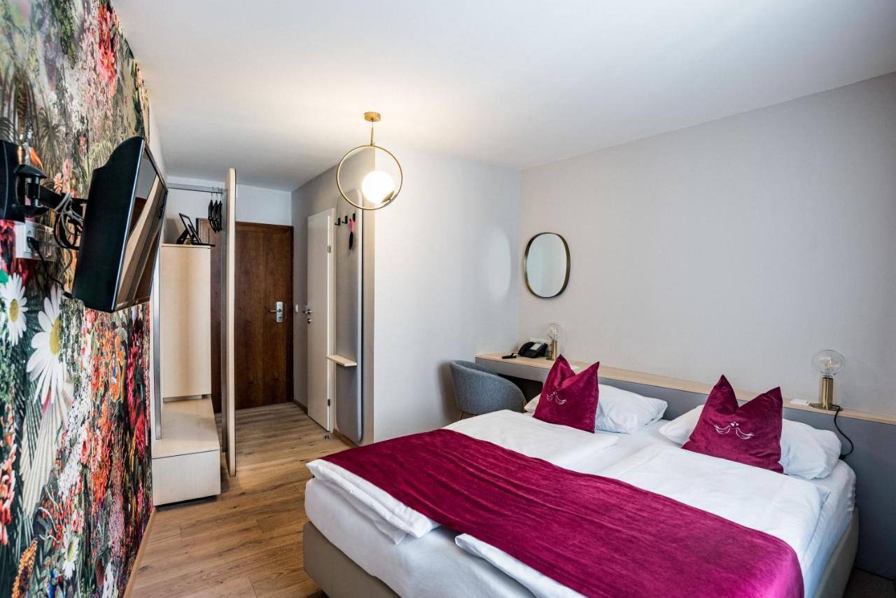 Altstadthotel Weisse Taube Salzburg Buitenkant foto