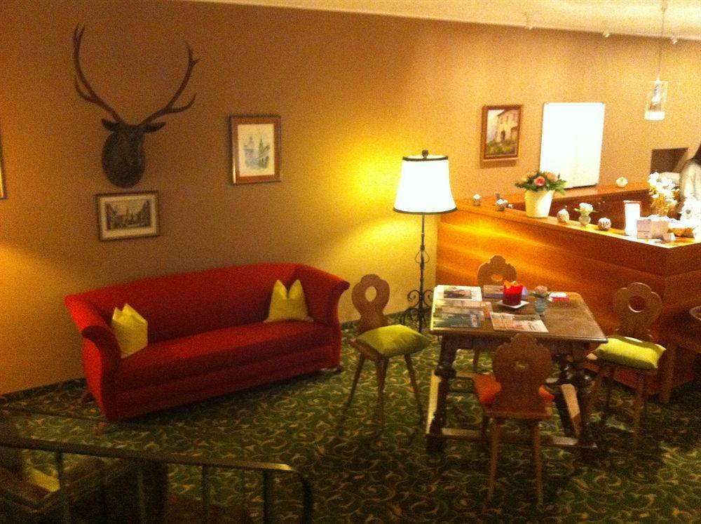 Altstadthotel Weisse Taube Salzburg Buitenkant foto
