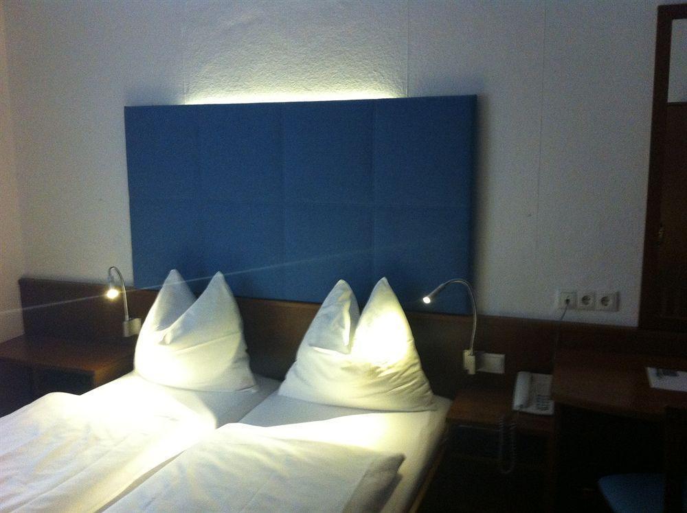 Altstadthotel Weisse Taube Salzburg Buitenkant foto