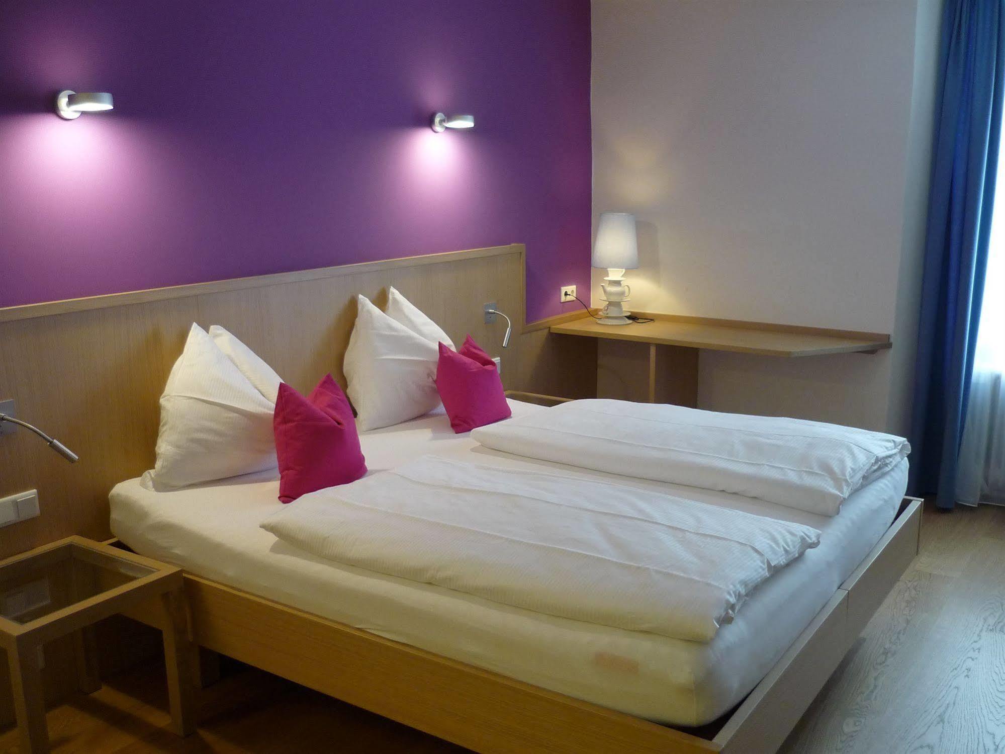 Altstadthotel Weisse Taube Salzburg Buitenkant foto